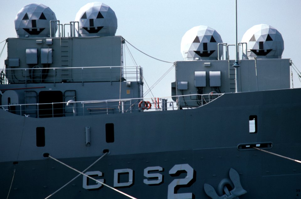 Missile tracking radars on USNS Point Loma (T-AGDS-2) in 1986