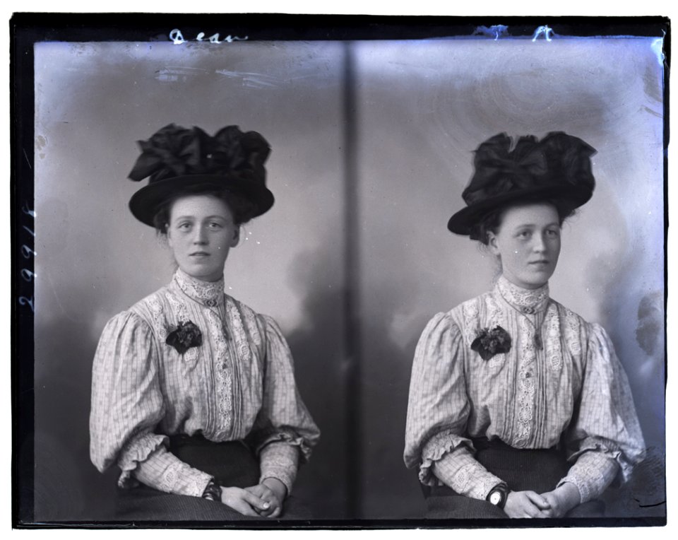 Miss C Dean, 30 Nov 1908 (16858571367)
