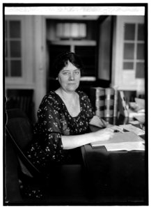 Miss M. Pearl. McCall, 8-15-22 LCCN2016846634