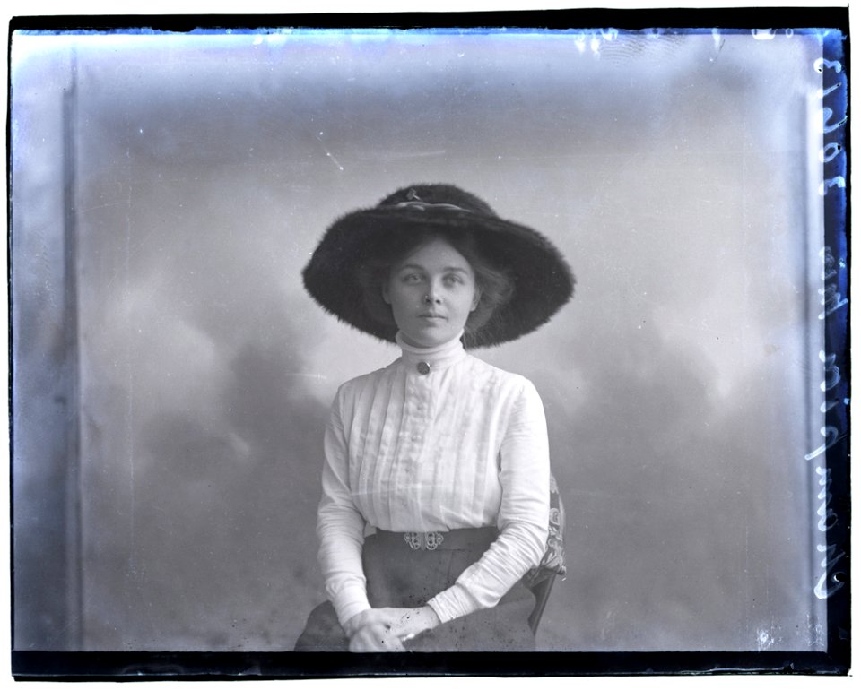 Miss Champion, 31 Dec 1909 (16581633825)