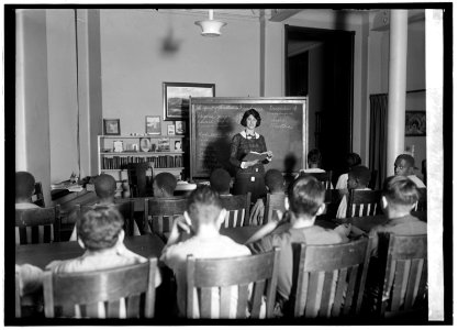Miss Marie M. Esch, 12-7-22 LCCN2016847005