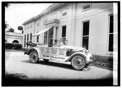 Mitchell car LCCN2016846481
