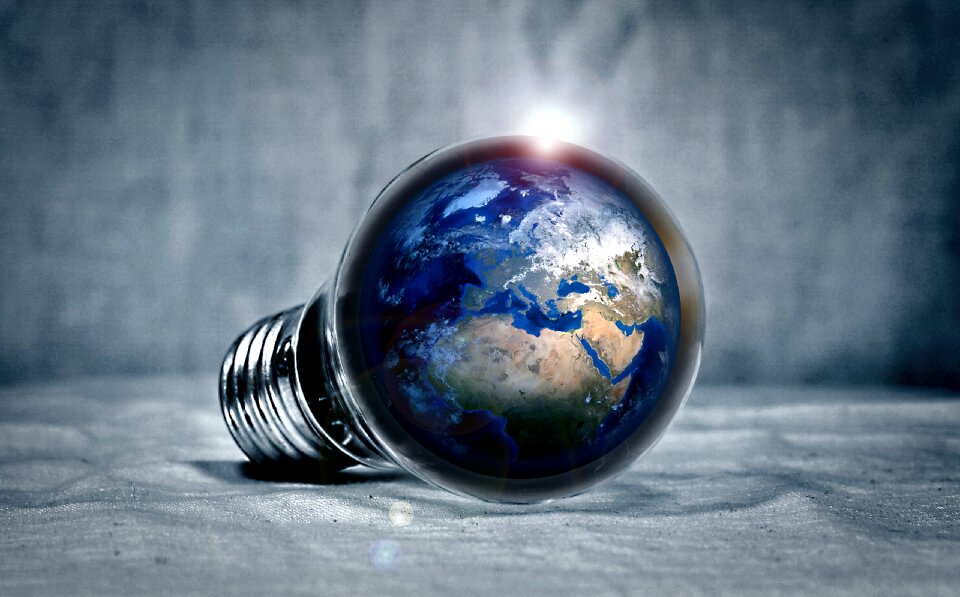 Light pear light bulb