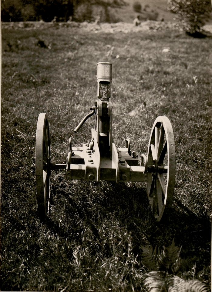 Mittlerer Granatwerfer auf Karren montiert. Ober-Fellach. (BildID 15799258)