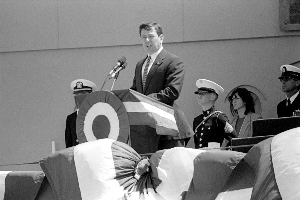 Missouri Governor John Ashcroft speaks during the commissioning of the battleship USS MISSOURI