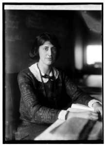 Miss Marie M. Esch, (12-7-22) LCCN2016847004