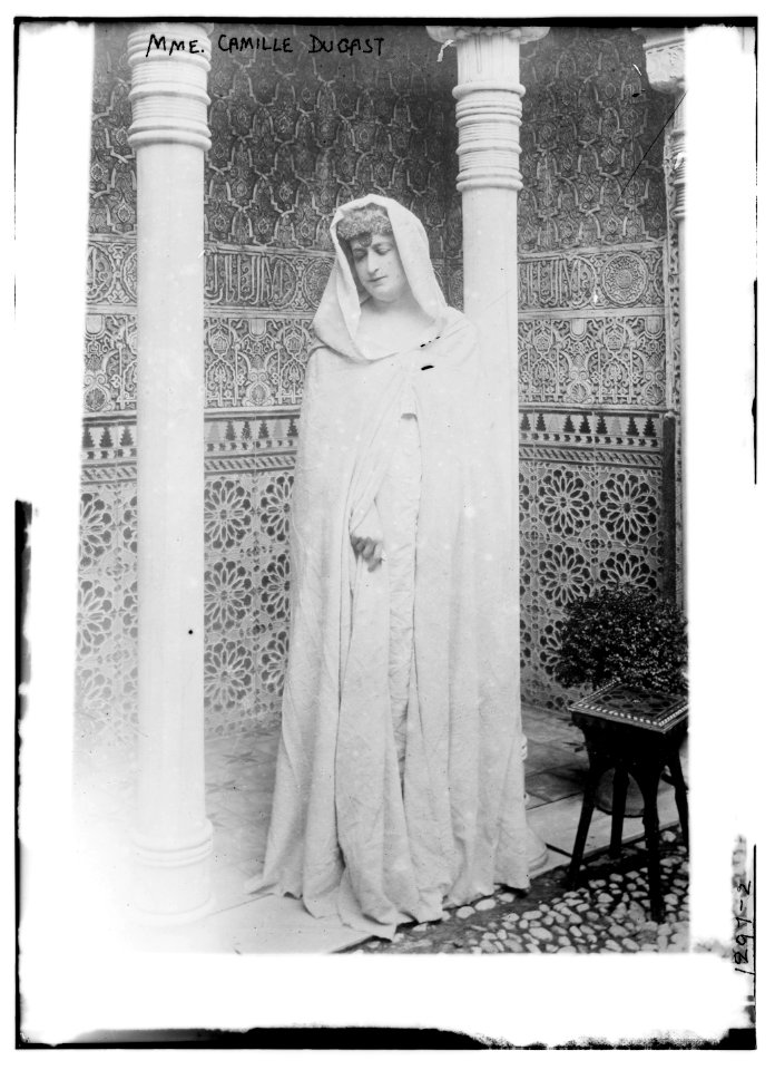 Mme. Camille Dugast LCCN2014686772