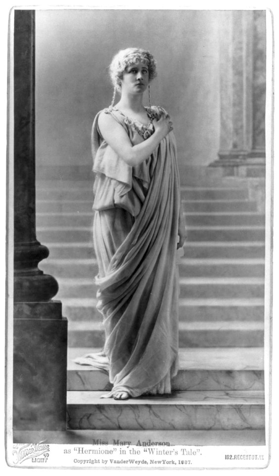 Mme. Mary (Anderson) de Navarro, 1859-1940, full-length portrait, standing on step, facing right, as Hermione in the Winter's Tale. LCCN2005685956