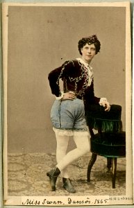 Miss Swan, rollporträtt - SMV - H8 072