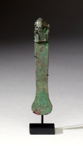 Moche - Knife (tumi) with Removable Figural Handle - Walters 543078