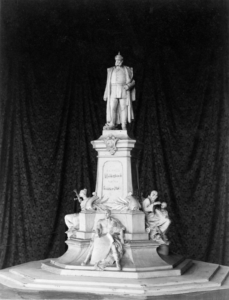 Modell Denkmal Kaiser Wilhelm I. im Schlossgarten (Kiel 71.039)