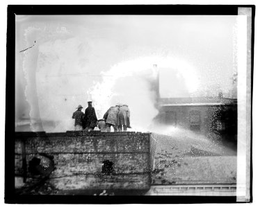 Nixon Brewer fire, 7th and B, (Washington, D.C.) LCCN2016828974