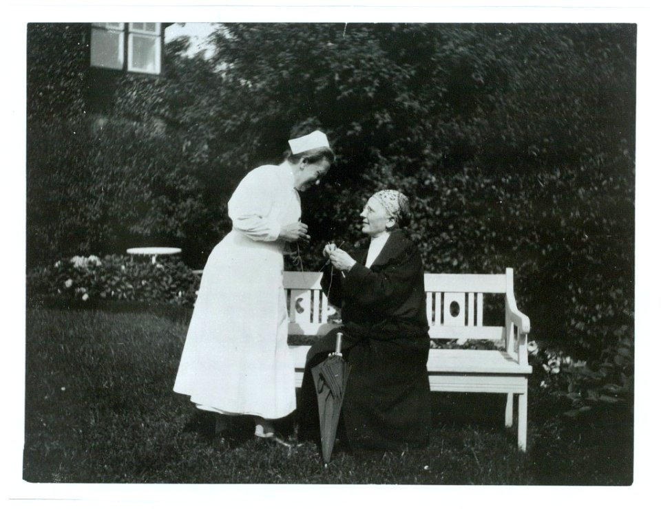 Nina Bang at Bispebjerg Hospital, summer 1927