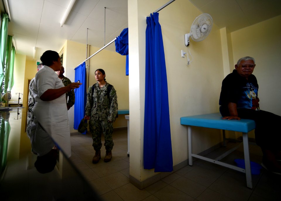 NMCB 3 Seabees tour Tonga's Vaiola National Hospital 131218-N-VN372-053