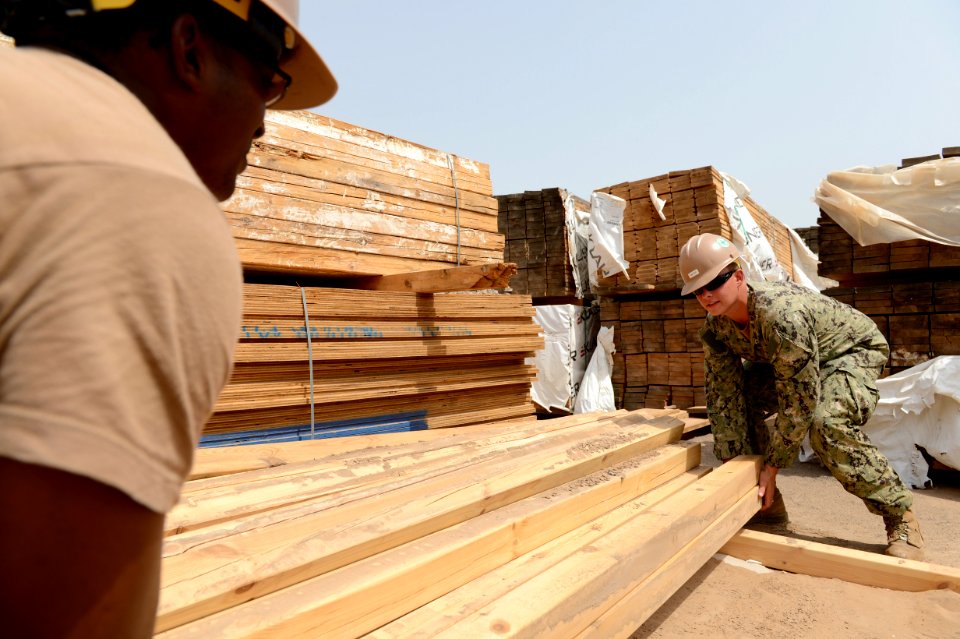 NMCB 11 MLO Work 130826-N-UH337-047