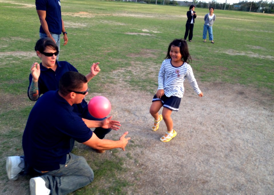 NMCB 3 FCPOA steams toward 100-hour community service goal 131118-N-VN372-002 photo