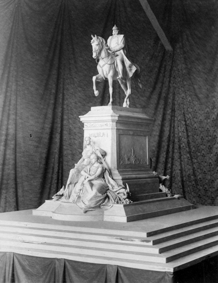 Modell Reiterstandbild Kaiser Wilhelm I. im Schlossgarten (Kiel 71.035)