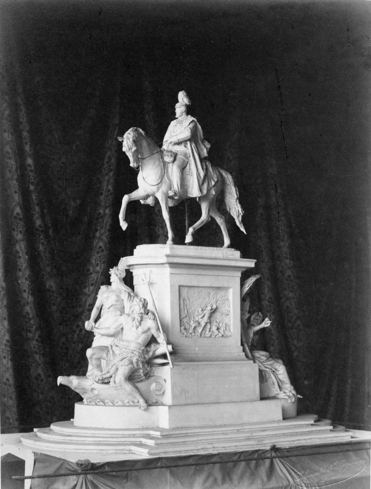 Modell Reiterstandbild Kaiser Wilhelm I. im Schlossgarten (Kiel 71.044)