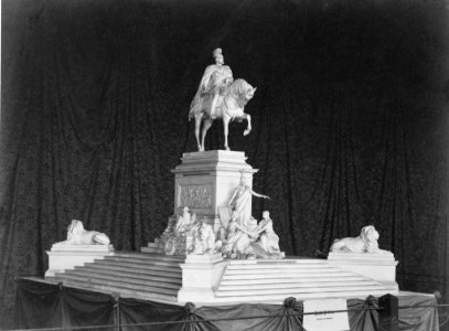 Modell Reiterstandbild Kaiser Wilhelm I. im Schlossgarten (Kiel 71.048)