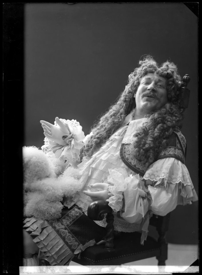 Nils Personne in De löjliga preciöserna at Dramatiska teatern 1908 - SMV - NP017