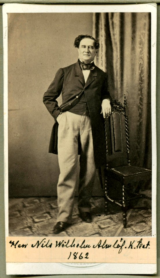 Nils Wilhelm Almlöf, porträtt - SMV - H1 008