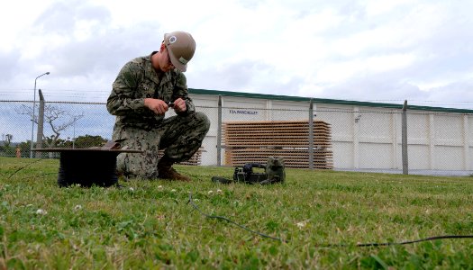 NMCB 1 DET Okinawa Sailors conduct SCWS training 140417-N-EP471-025