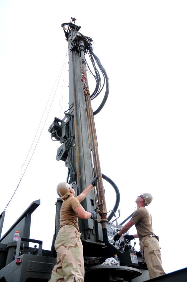 NMCB 11 water well training 130409-N-UH337-087