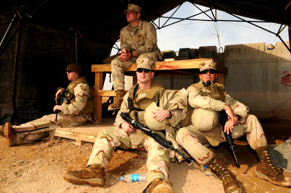 NMCB-11 battlesight zero on Camp Leatherneck 120219-N-UH337-096