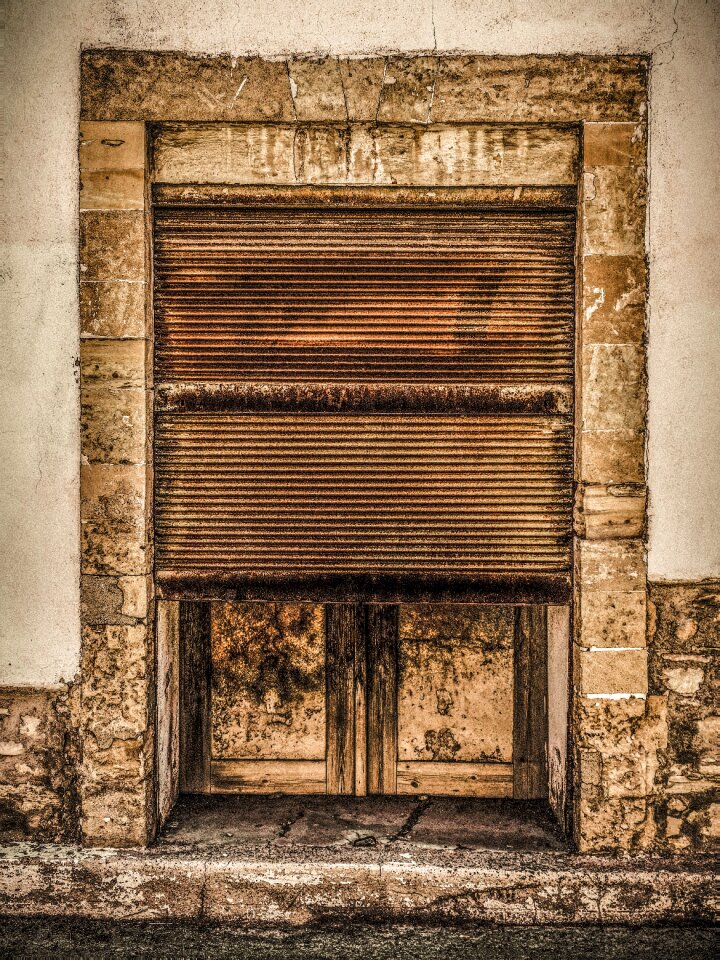 Shop entrance architecture
