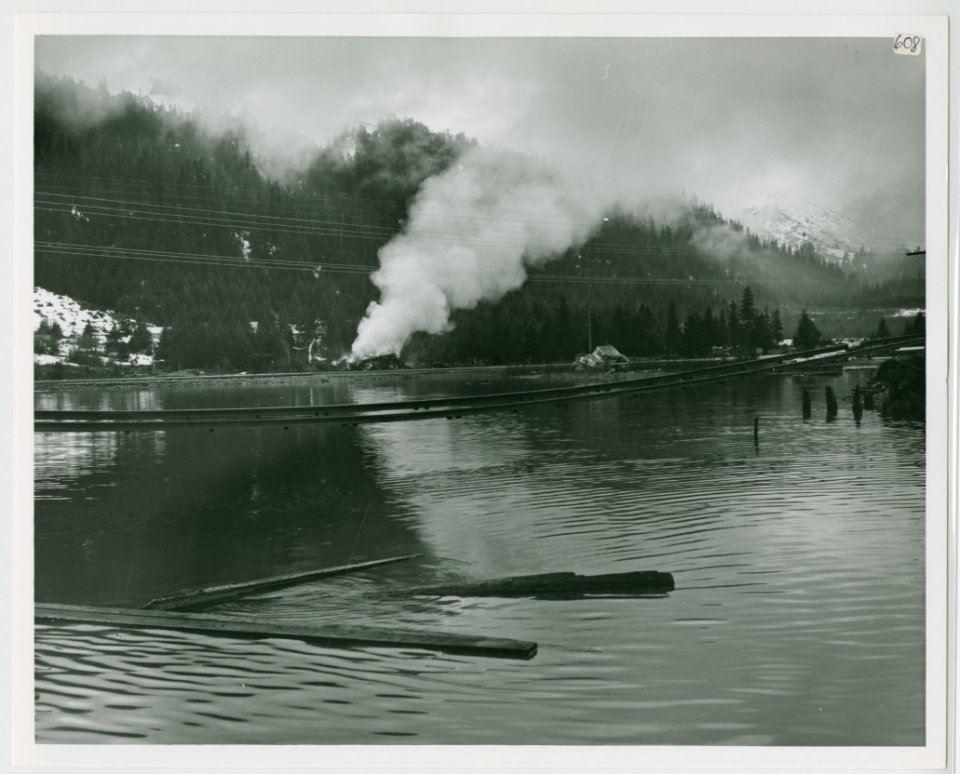 No caption. (Seward) (33533850336)