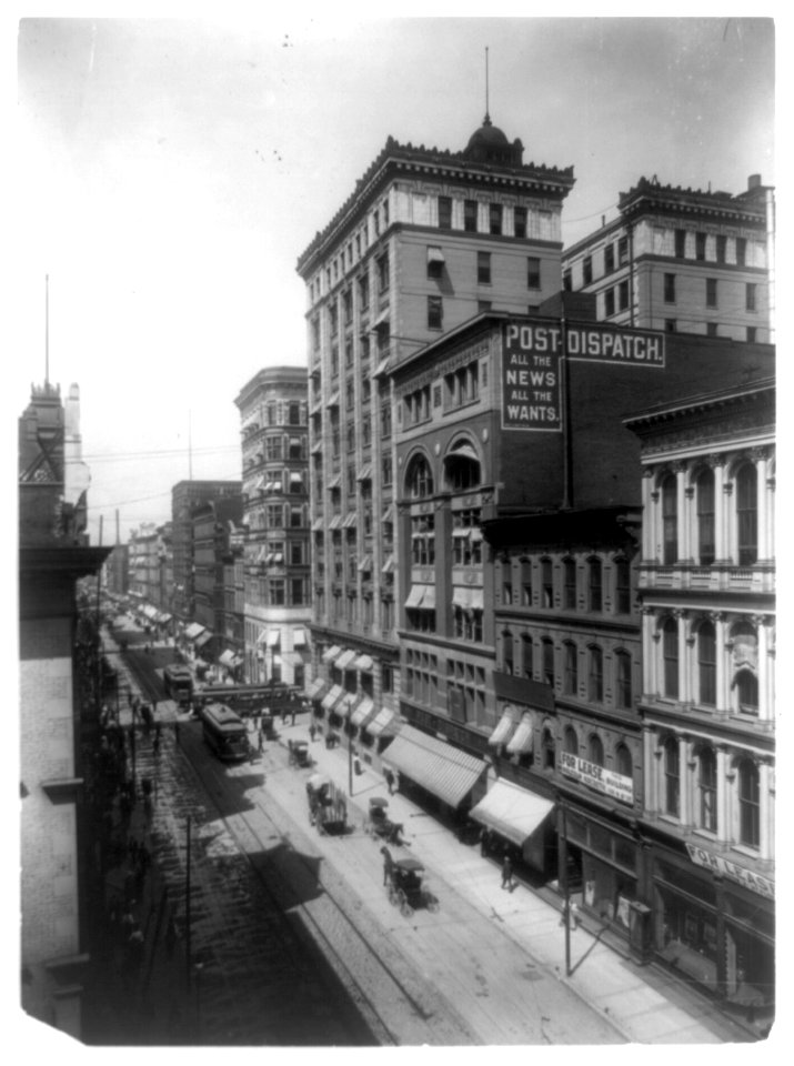 No. 22 Broadway looking north from Price St. LCCN96510320