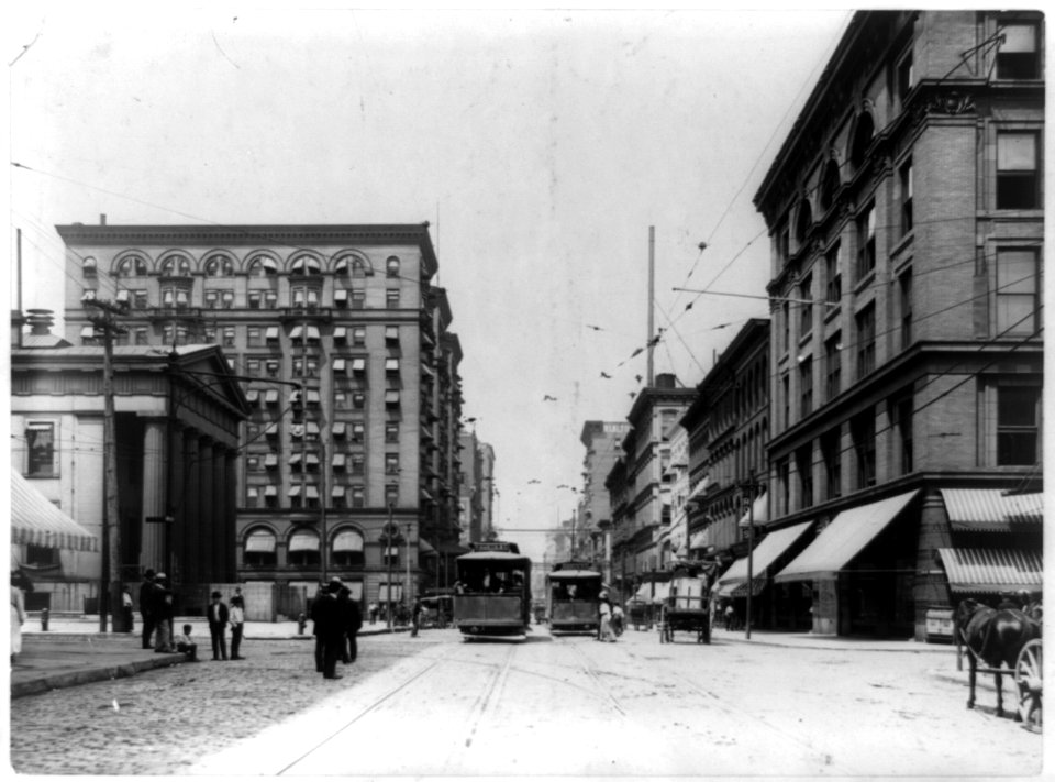 No. 32 Fourth Street north from Market Street, St. Louis, Missouri LCCN97503975