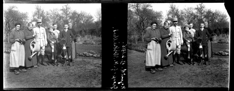 Nogentel. 15-04-16. Groupe, G.-M.. Albéric. (^) - Fonds Berthelé - 49Fi894