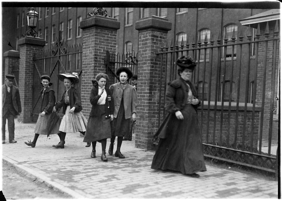 Noon hour, Cocheco Mfg. Co. Young girls working regularly. A number of others there, some even younger. Dover, N.H. - NARA - 523198