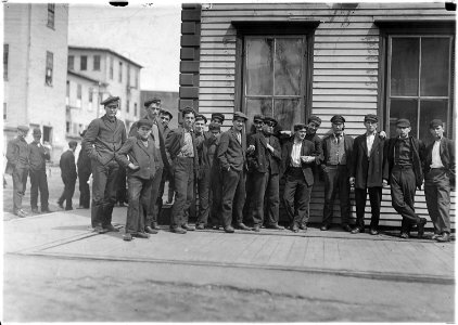 Noon hour, Goodall Worsted Co. These are not the youngest. Young girls too. Sanford, Me. - NARA - 523185