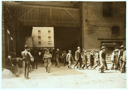Noon Hour, Indianapolis Meat packing House, Aug., 1908. Wit., E. N. Clopper. LOC nclc.04460