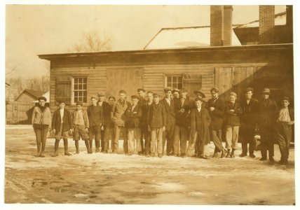 Noon hour. Moore Bros. Glass Co., Clayton, N.J. All are workers. LOC nclc.01279