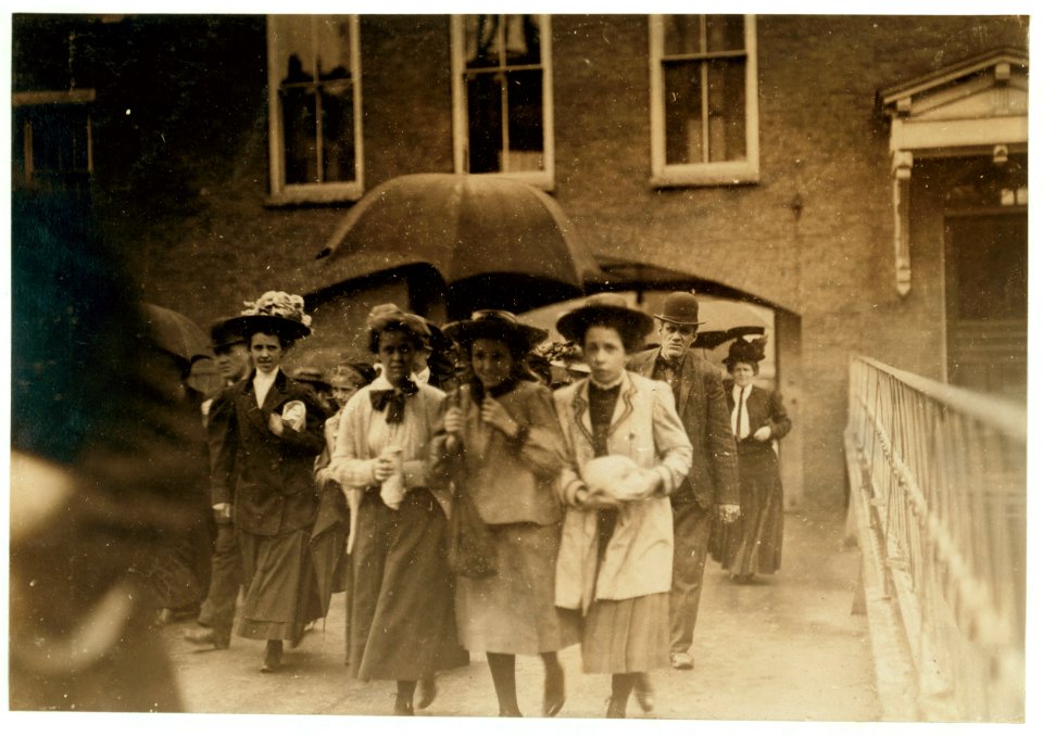 Noon, Saturday, May 22, 1909. Young girls working in Amoskeag mills, Manchester, N.H. Many this size (and smaller) work here. LOC cph.3b18633