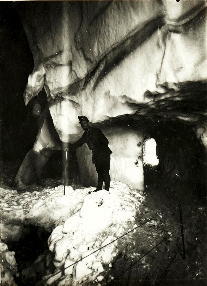 Marmolatagletscher, Gletschertunnel. (BildID 15419212)