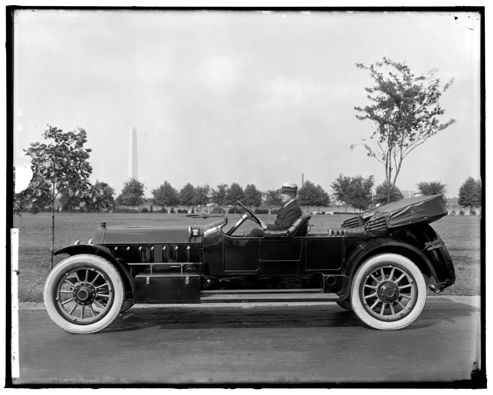 MARMON MOTOR CAR CO. LCCN2016861566