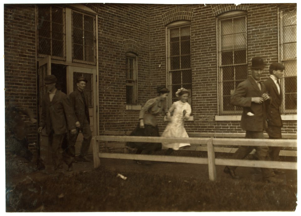 Noon hour Brown Shoe Factory. Note young girl in photo - not the youngest employed there. LOC nclc.04719