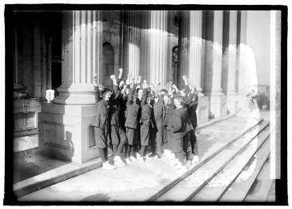 Marshall & Senate pages LCCN2016822153