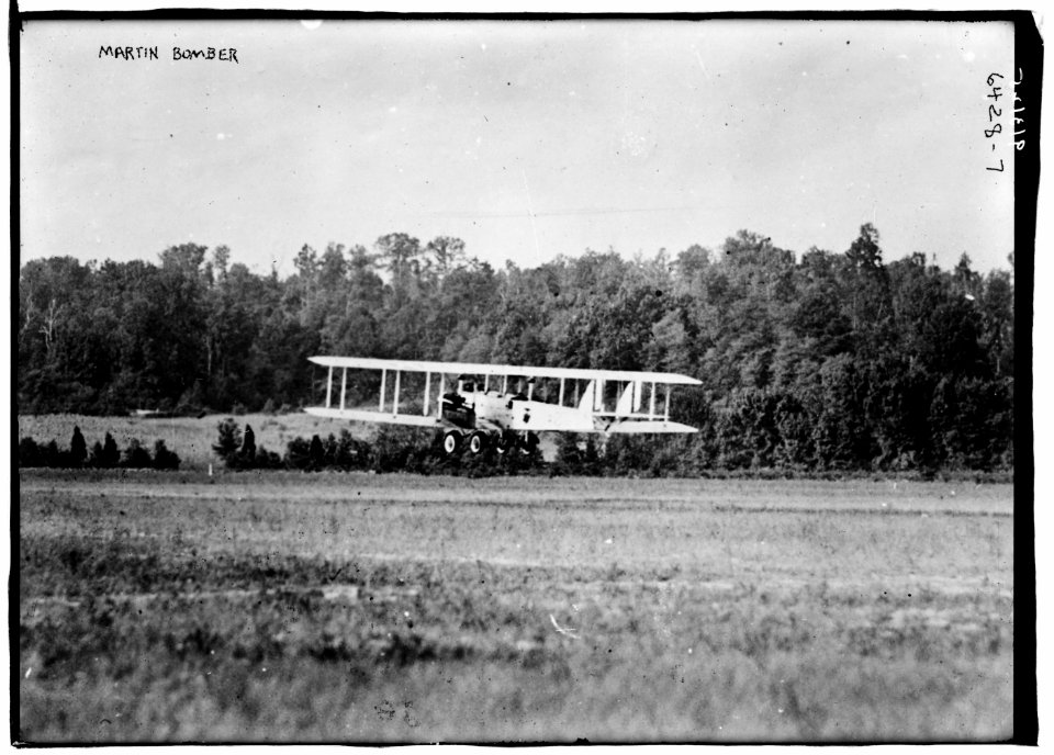 Martin Bomber LCCN2014718741