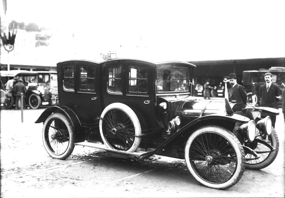 Martin et Robert sur Grégoire, 12 HP