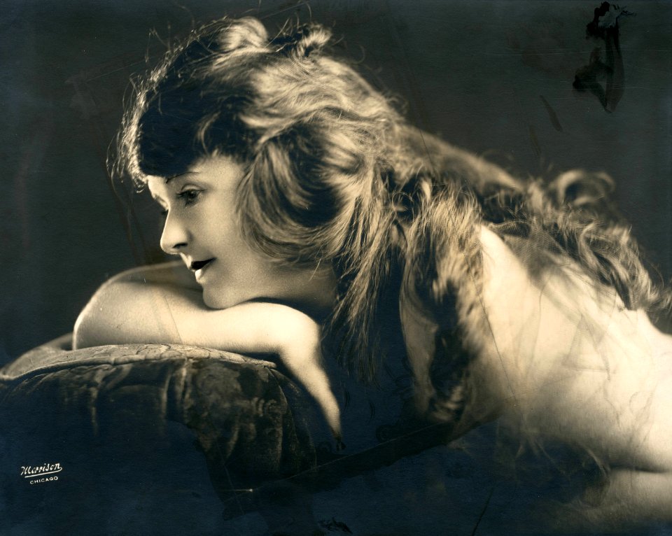 Martha Morton, vaudeville actress (SAYRE 6994)