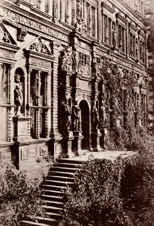 Marville, Charles - Detail der Otto-Heinrich-Fassade des Heidelberger Schlosses (Zeno Fotografie)