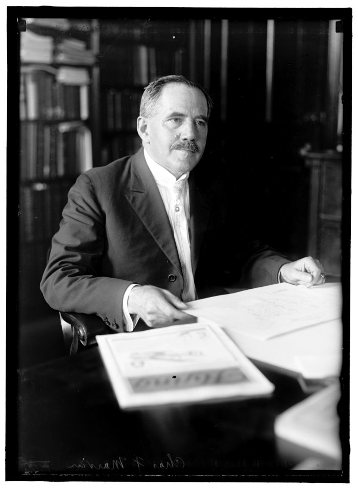 MARVIN, CHARLES FREDERICK. CHIEF, WEATHER BUREAU, 1913-1934 LCCN2016870357