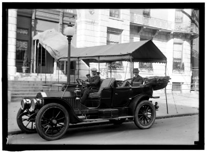 MARSHALL, THOMAS RILEY. GOVERNOR OF INDIANA, 1909-1913; VICE PRESIDENT OF THE UNITED STATES, 1913-1921 LCCN2016865024 photo