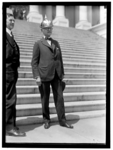 MARSHALL, THOMAS RILEY. GOVERNOR OF INDIANA, 1909-1913; VICE PRESIDENT OF THE UNITED STATES, 1913-1921. AT CAPITOL. WEARING GERMAN HELMET LCCN2016869881