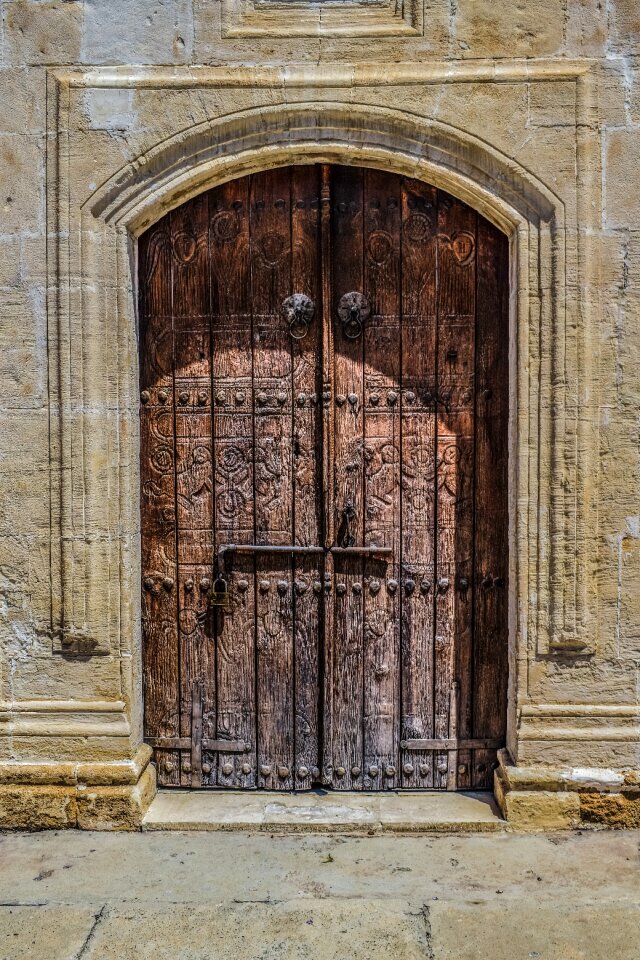 Door wooden gate